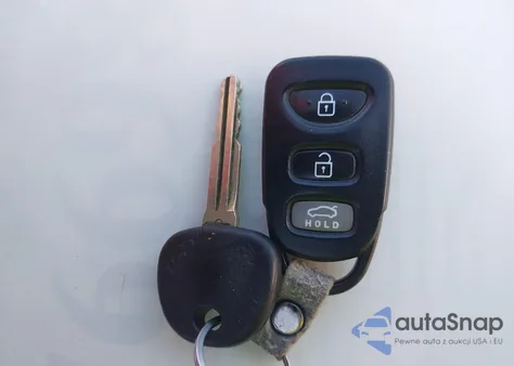 2013 Hyundai Elantra Gls/Limited from USA, damaged, VIN 5NPDH4AE1DH177516